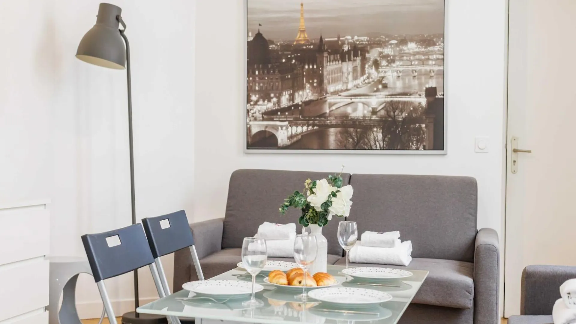 Lovely Studio Near Eiffel Tower Paris